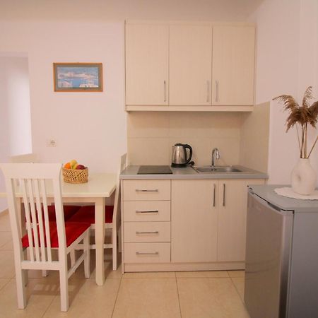 סרנדה Afrimi Relax Apartments מראה חיצוני תמונה
